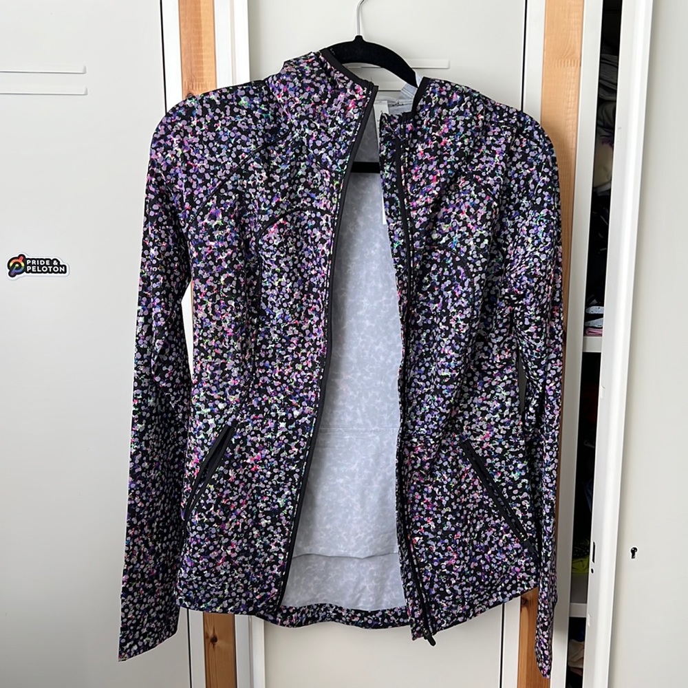 Lululemon Reflective Mist Over Windbreaker SeaWheeze 2019